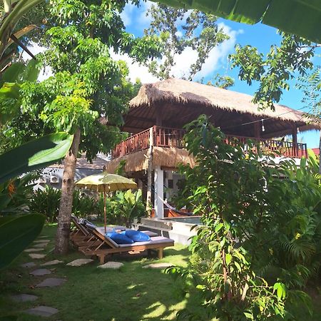 Готель Twiny'S Kuta  Екстер'єр фото